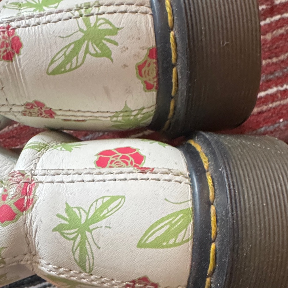 Vintage Dr. Martens White Boots with Green and Pink Butterfly Rose Design AW004 - Picture 11 of 12